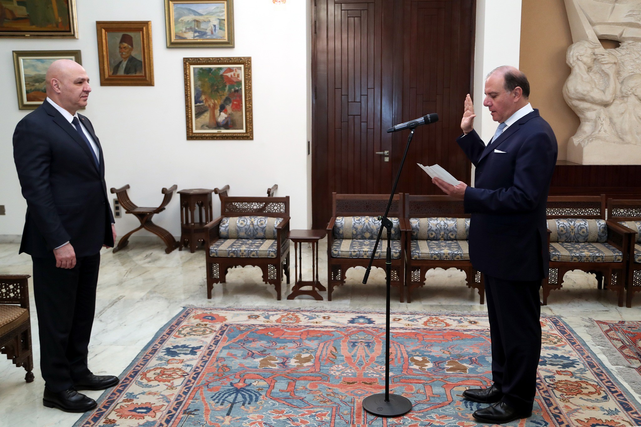 أقسم حاكم مصرف لبنان كريم سعيد اليمين أمام رئيس الجمهورية العماد جوزاف عون